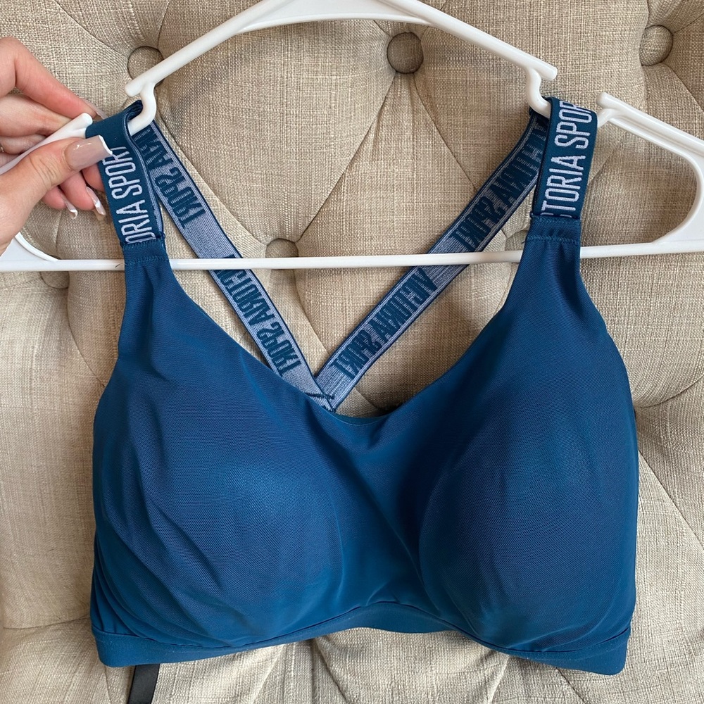 Victoria Secret Sports Bra